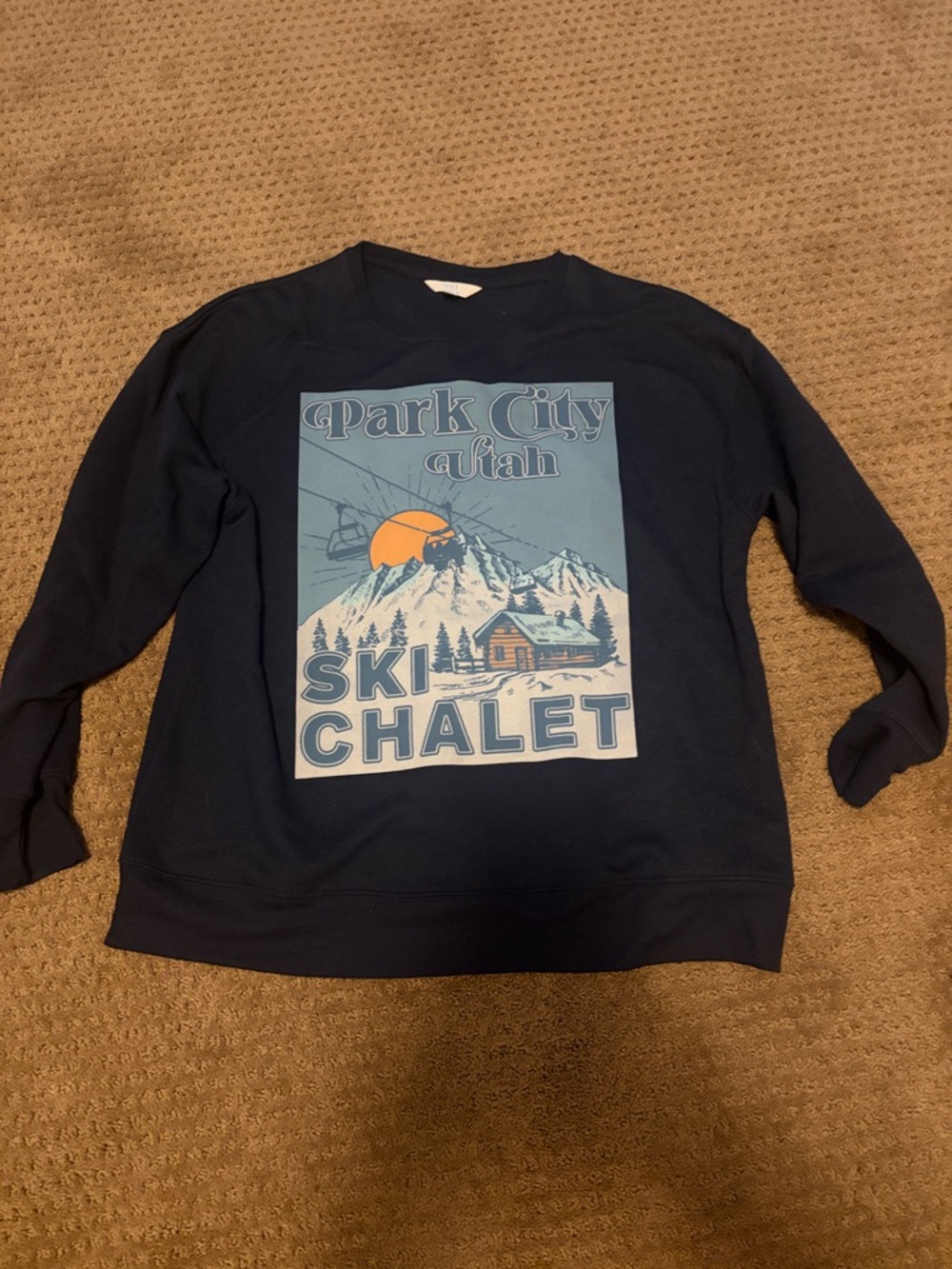 Time and Tru Navy Blue 'Park City Utah Ski Chalet' Graphic Sweatshirt